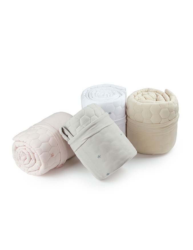 סט מצעים ג’רסי אפור למיטת תינוק – דגם כוכב (סדין + שמיכה עם מילוי)